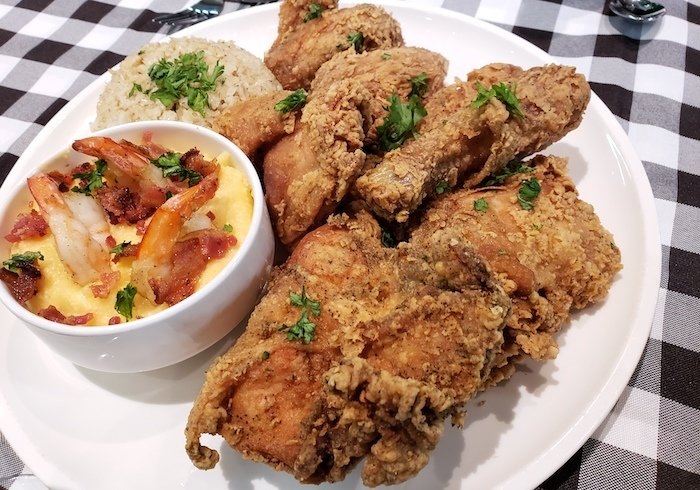 atlanta airport fried chicken restaurant Roamilicious