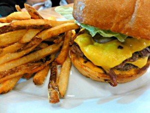 Burger at the General Muir Atlanta