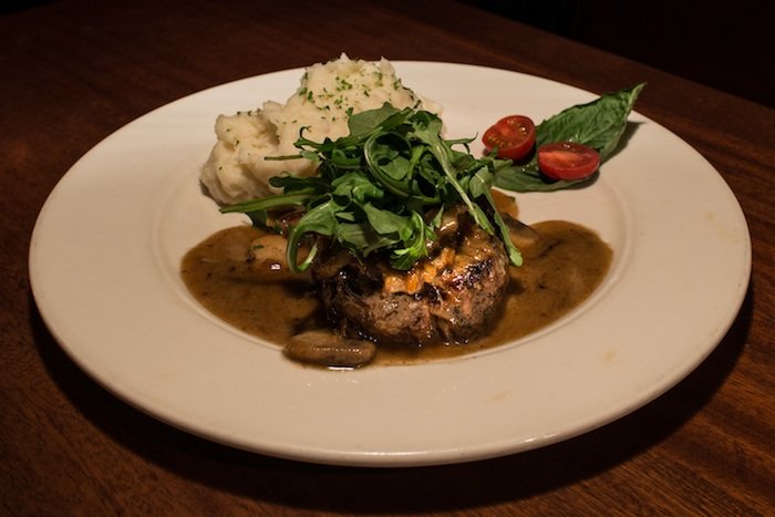 village-tavern-steak-dinner