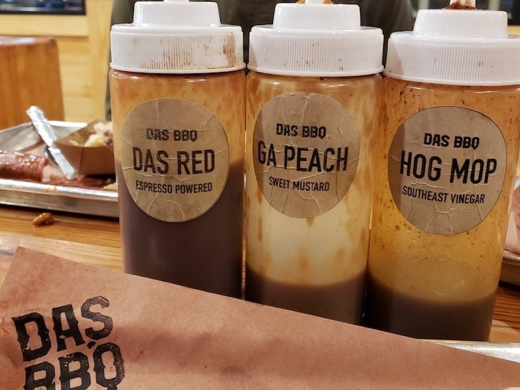 das bbq barbecue sauce flavors roamilicious