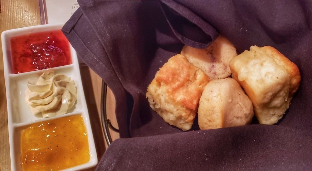 definitive-guide-best-biscuits-atlanta-roamilicious