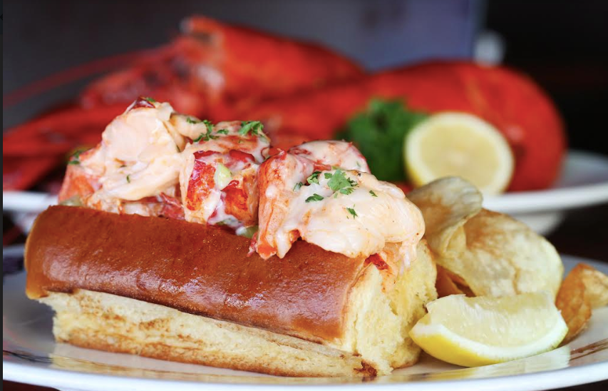 fish-market-lobster-roll-atlanta-roamilicoius